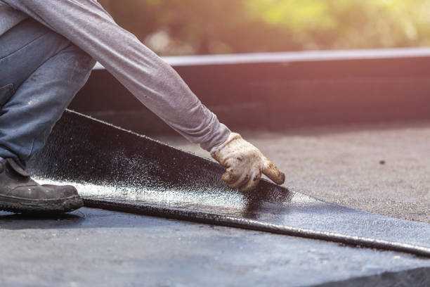 Professional Vapor Barrier Installation technician working in Glen Rock, NJ